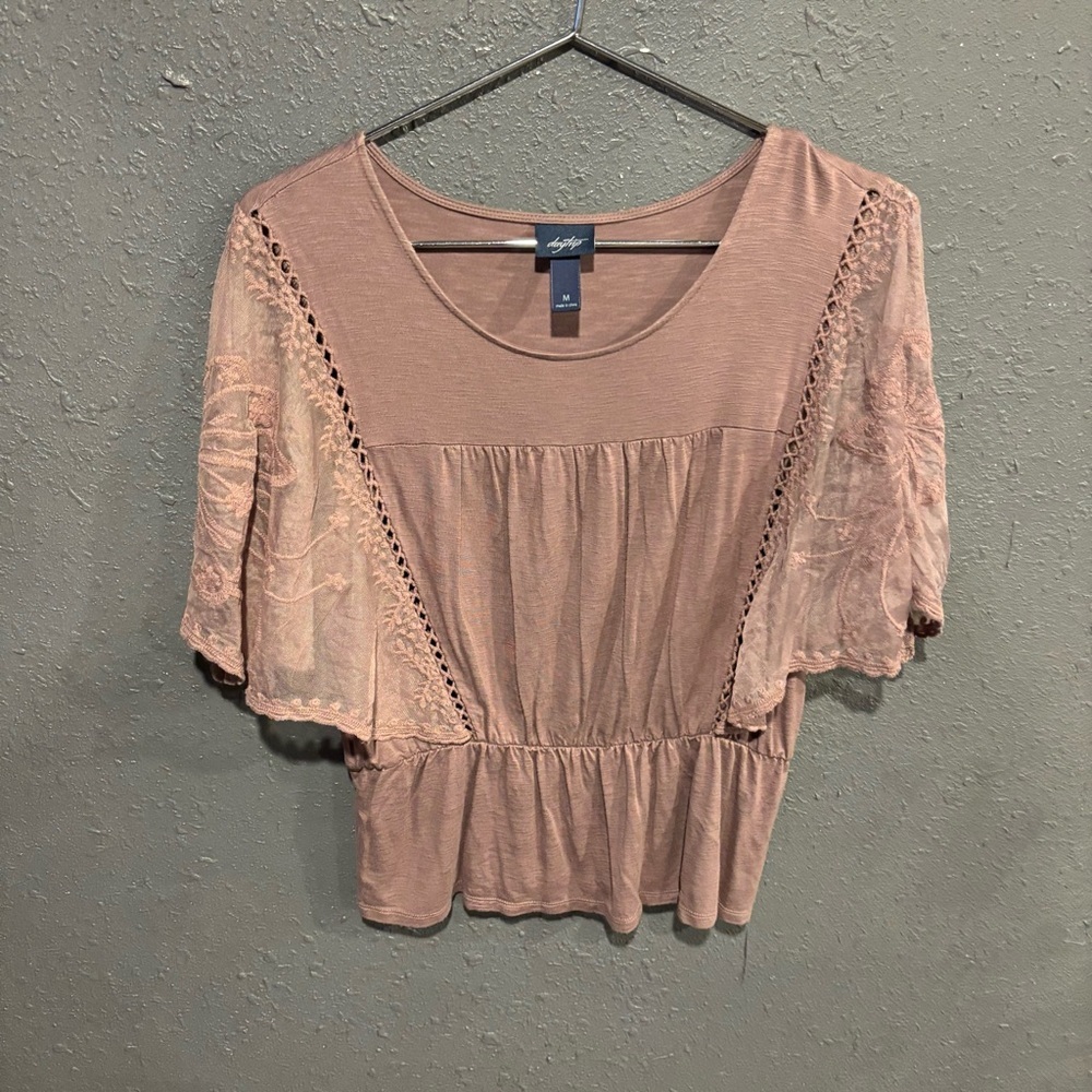 Women’s Daytrip Lace Flutter Sleeve Top